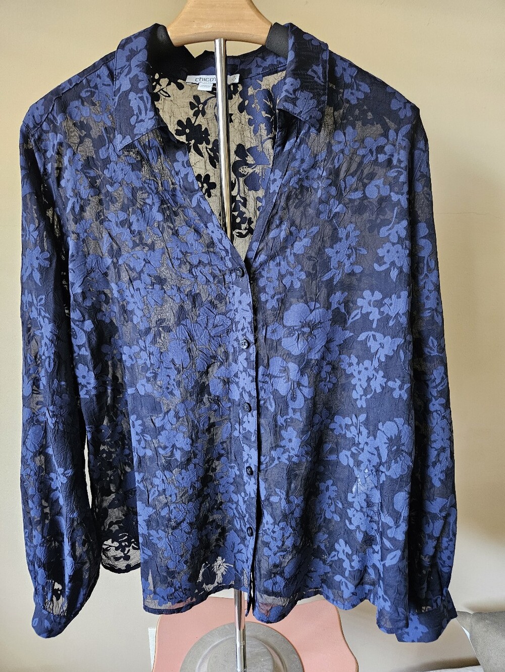 Chico's Navy Blue Floral Jacquard Blouse Sheer Button Down Top - Size 2 / L